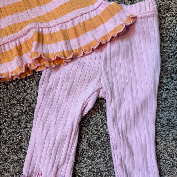 Old Navy Toddler Matching Set - Pink and Orange, size 18-25m GUC - Picture 2 of 4